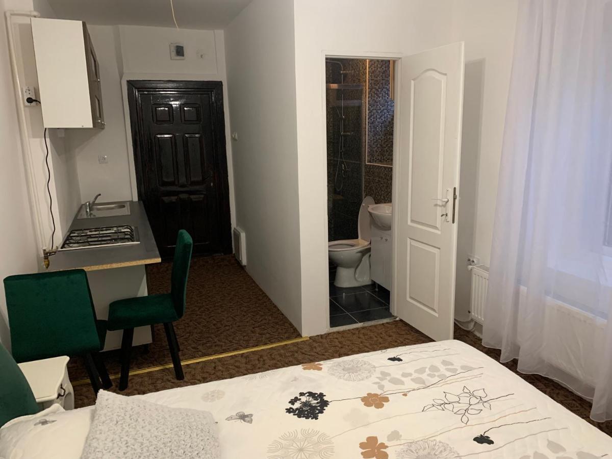 Luxury Accommodation Republicii Braşov Dış mekan fotoğraf
