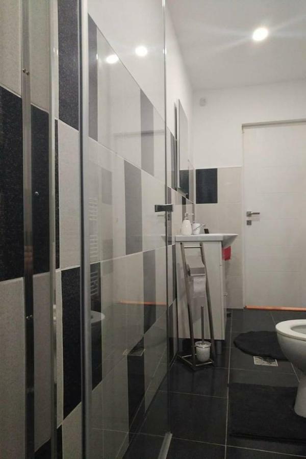 Luxury Accommodation Republicii Braşov Dış mekan fotoğraf