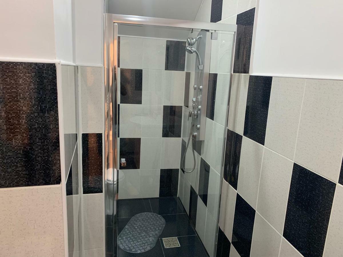 Luxury Accommodation Republicii Braşov Dış mekan fotoğraf