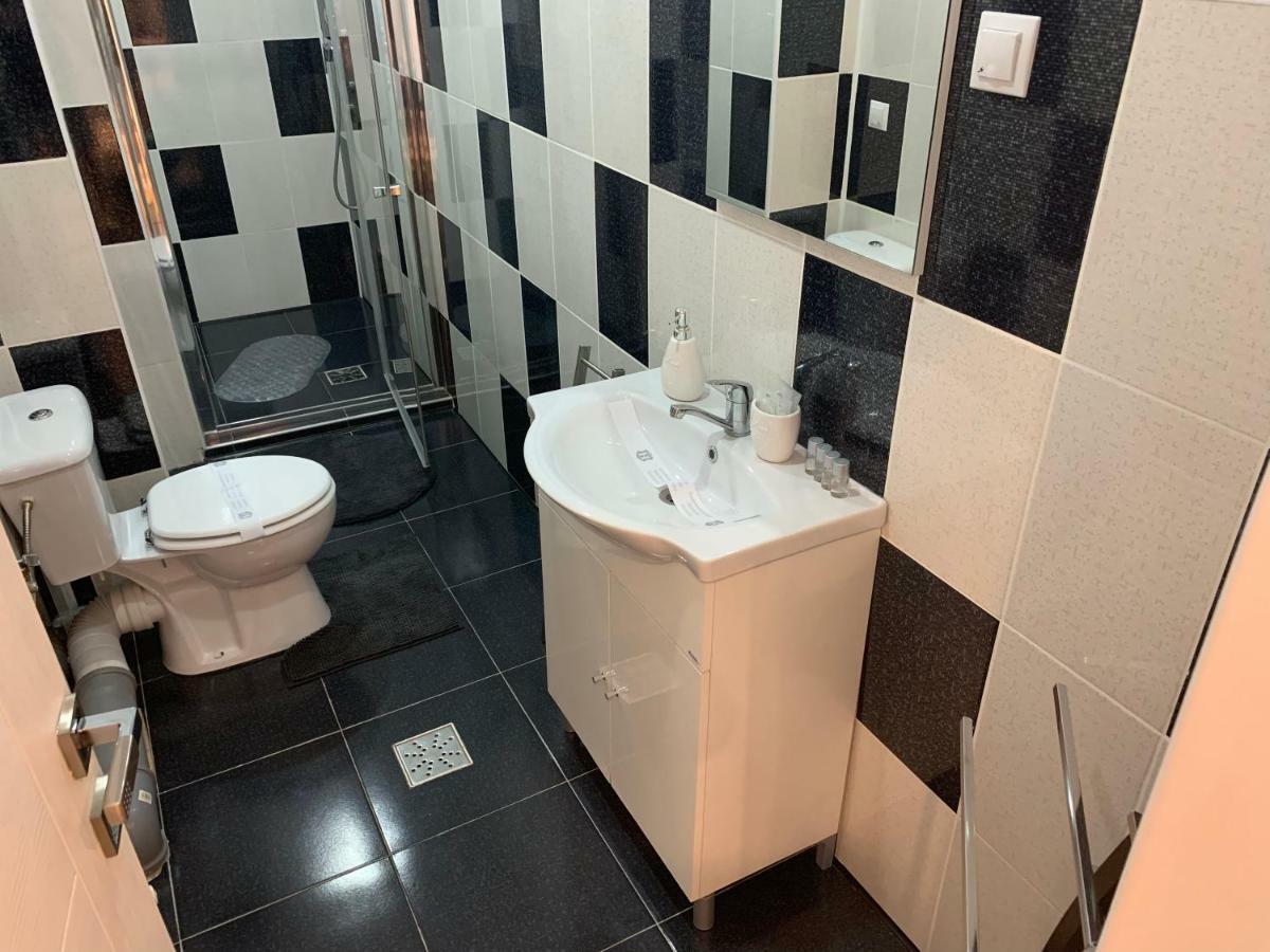 Luxury Accommodation Republicii Braşov Dış mekan fotoğraf