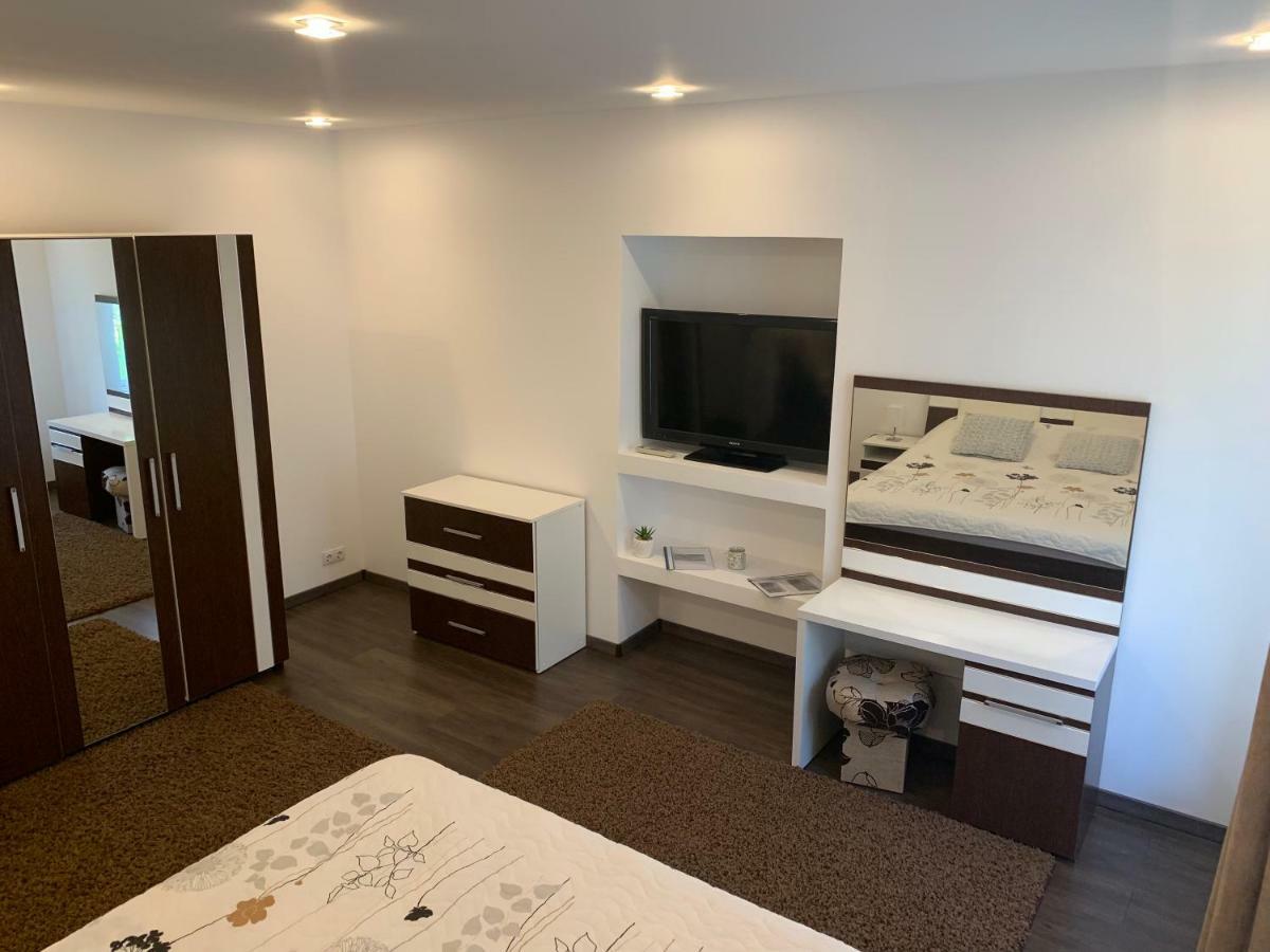 Luxury Accommodation Republicii Braşov Dış mekan fotoğraf